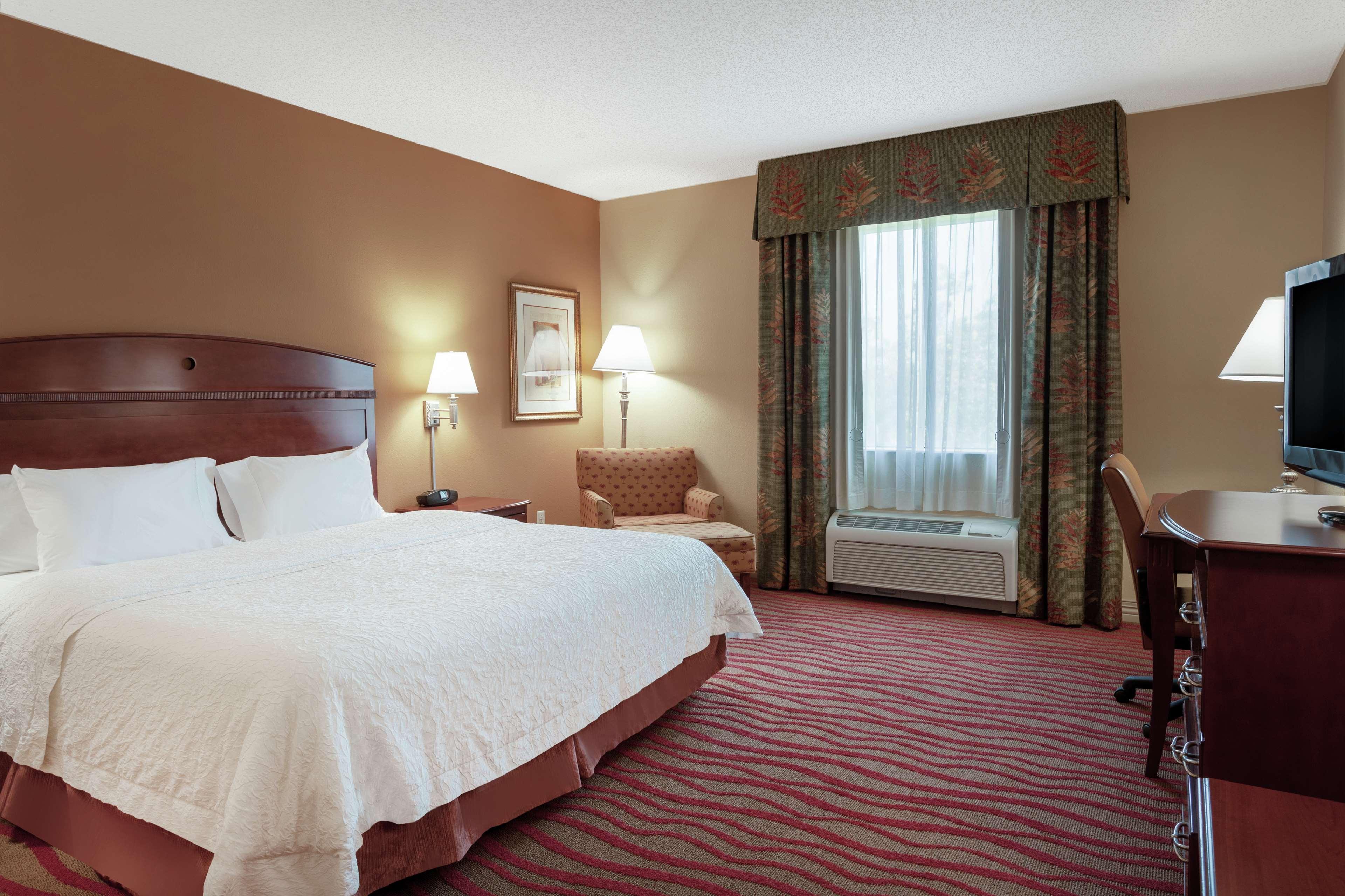 Hampton Inn & Suites Порт Ричи Екстериор снимка