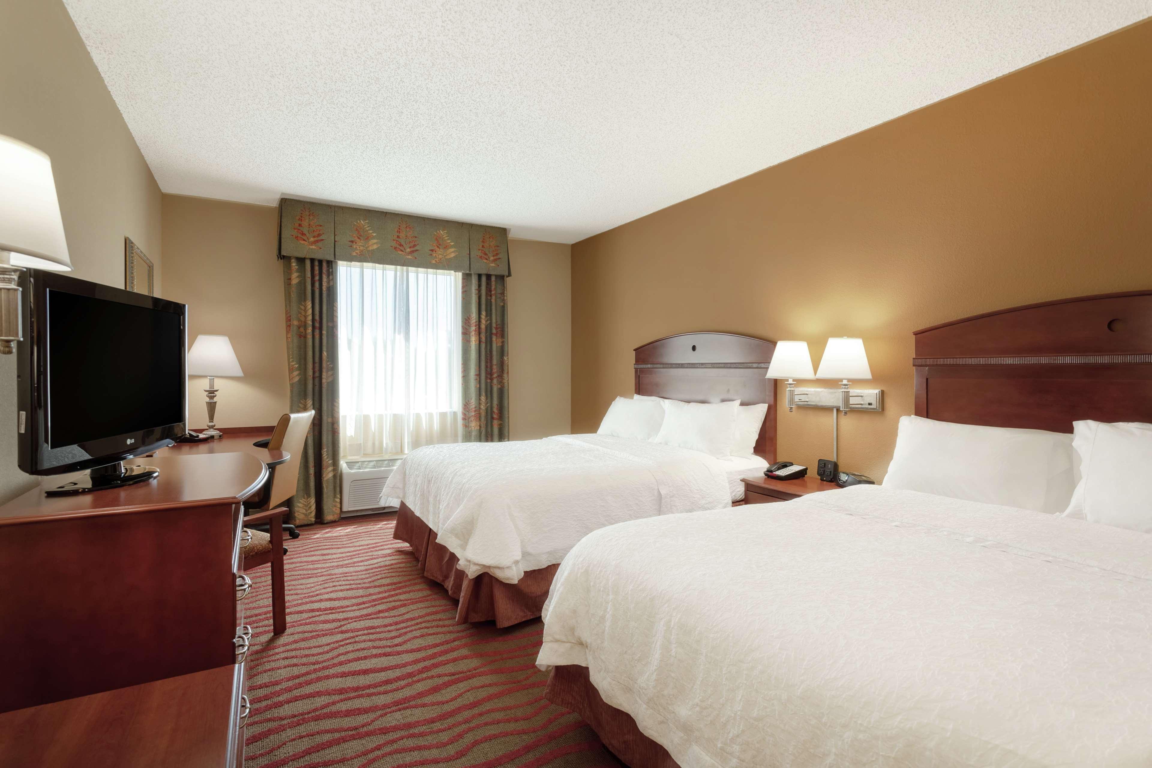 Hampton Inn & Suites Порт Ричи Екстериор снимка