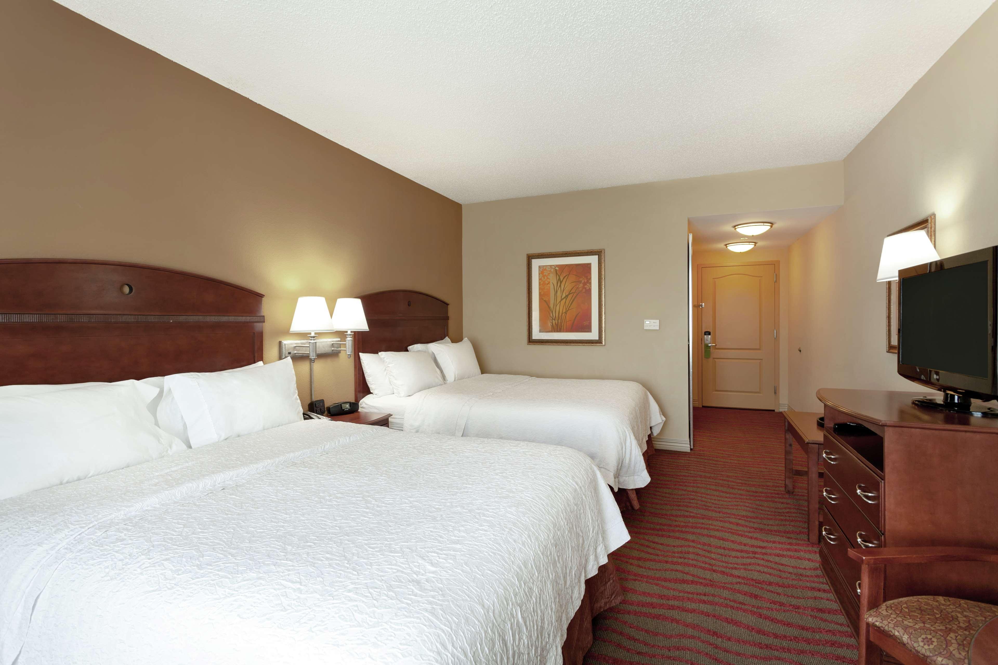 Hampton Inn & Suites Порт Ричи Екстериор снимка