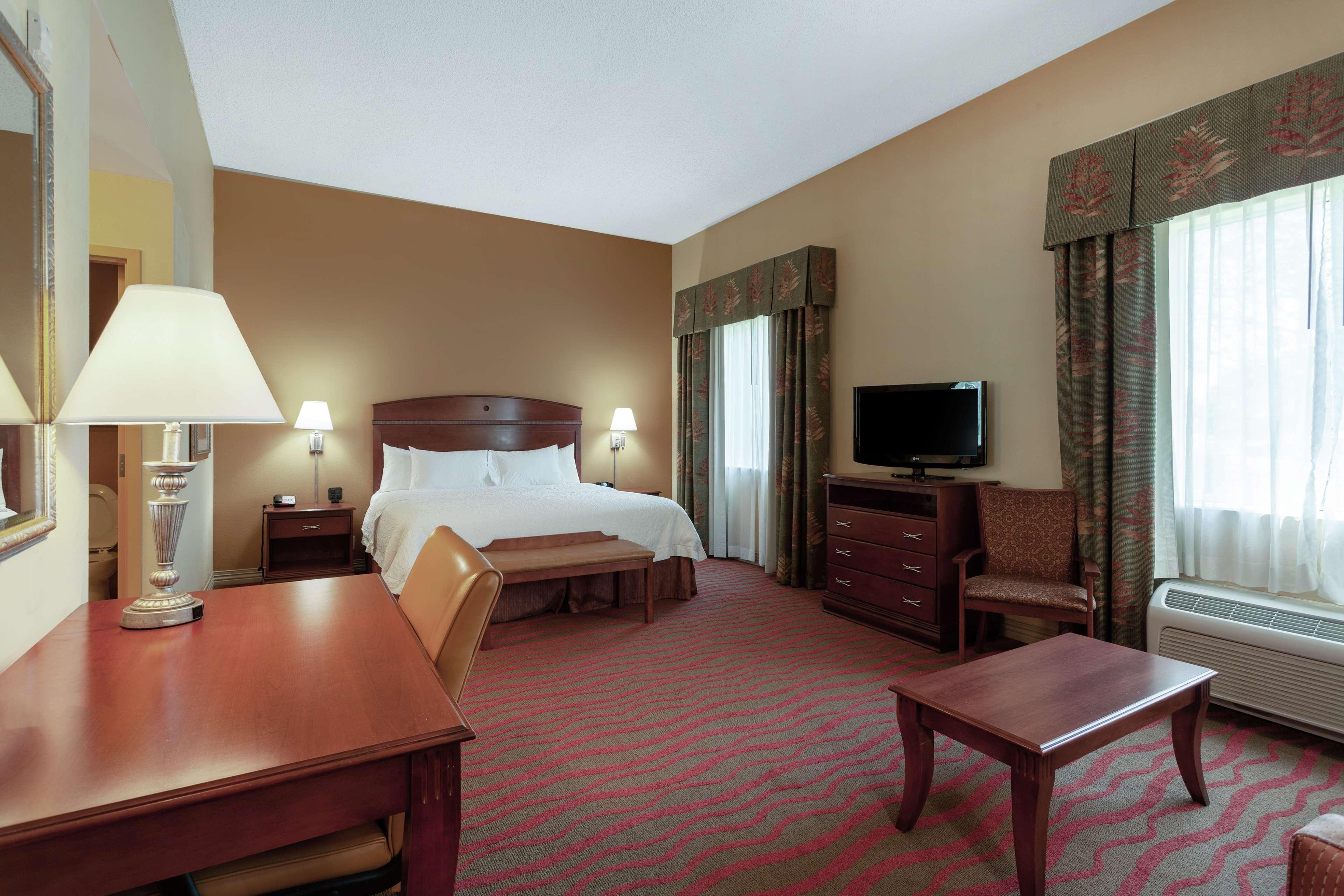 Hampton Inn & Suites Порт Ричи Екстериор снимка