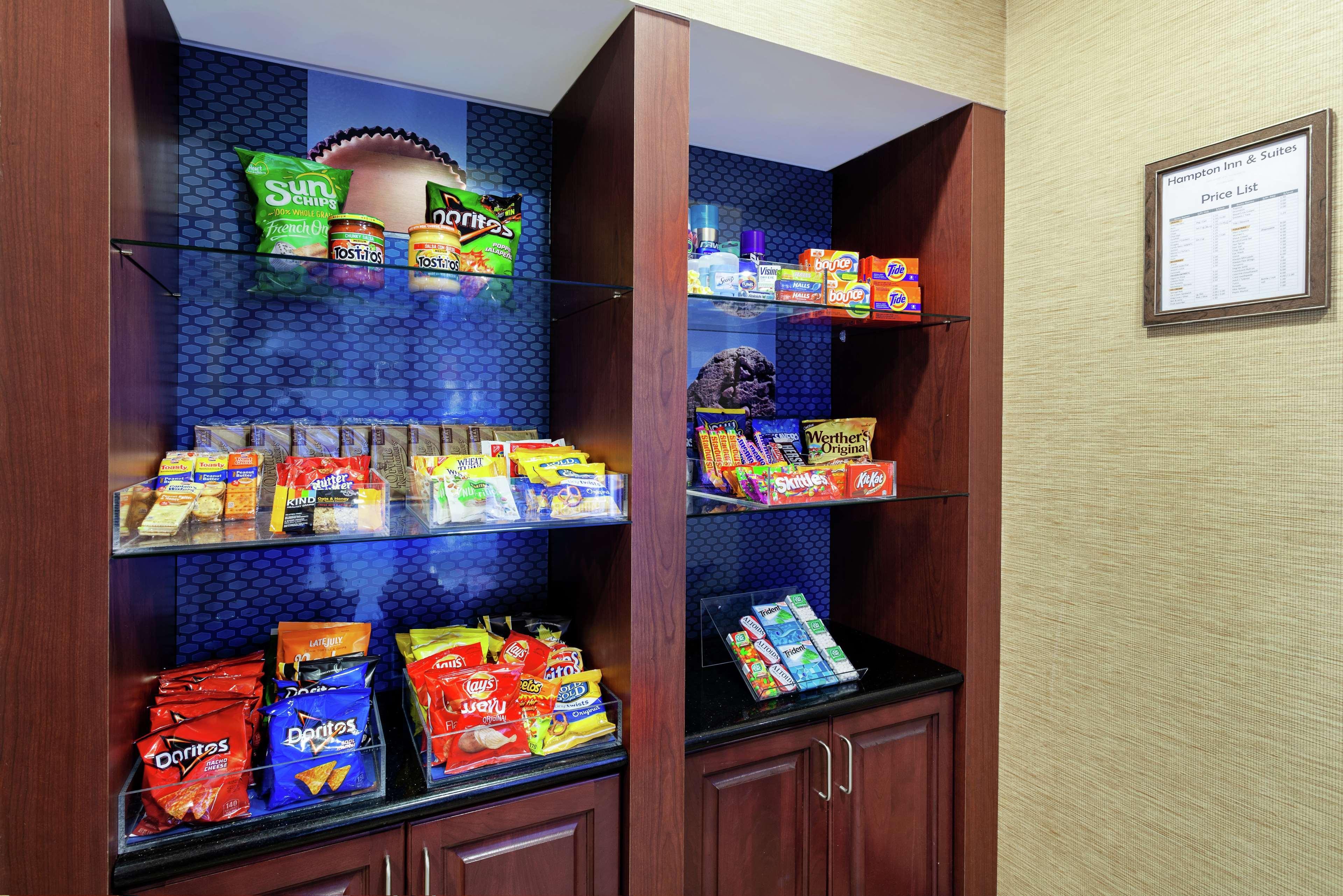 Hampton Inn & Suites Порт Ричи Екстериор снимка