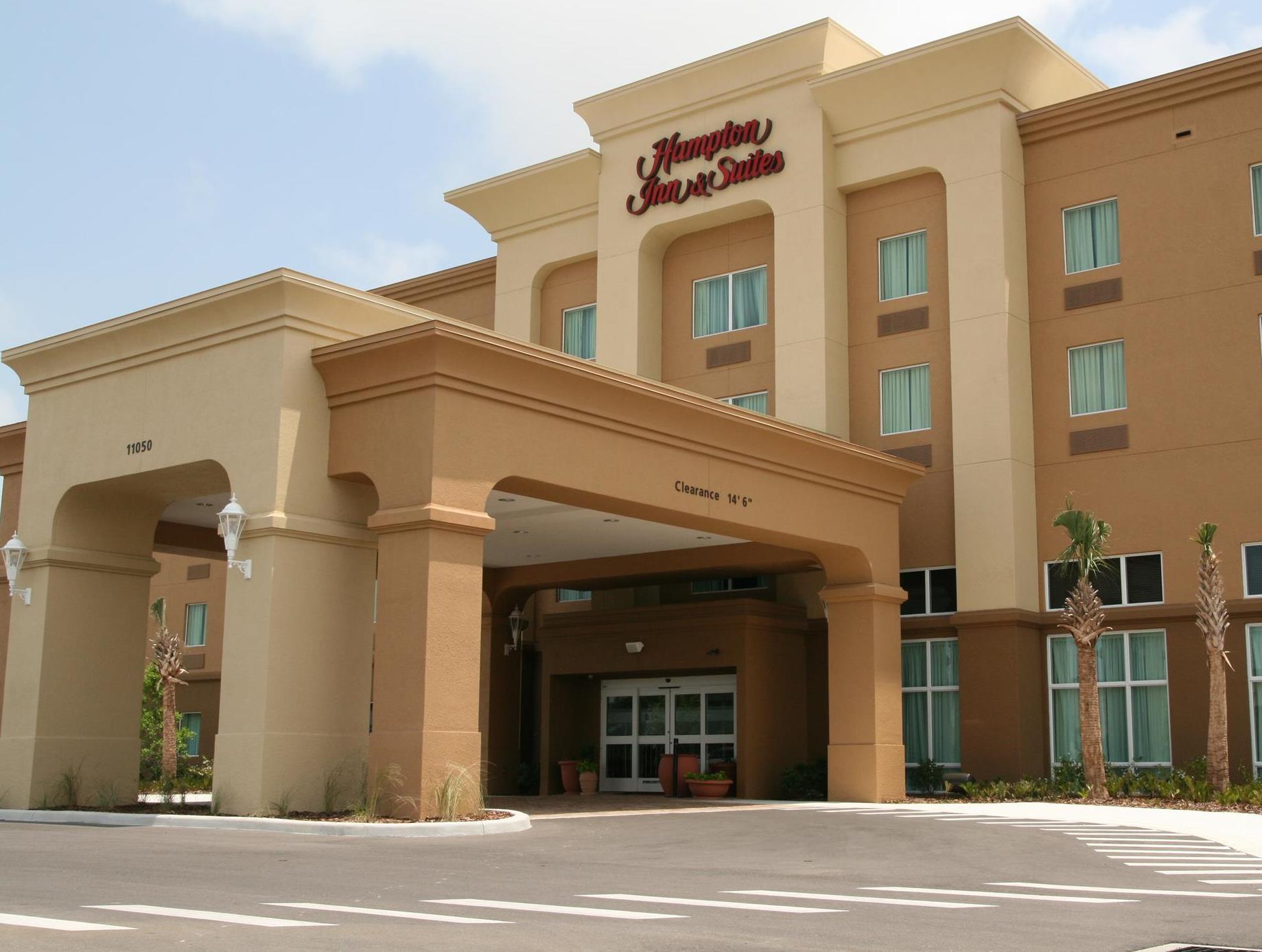 Hampton Inn & Suites Порт Ричи Екстериор снимка