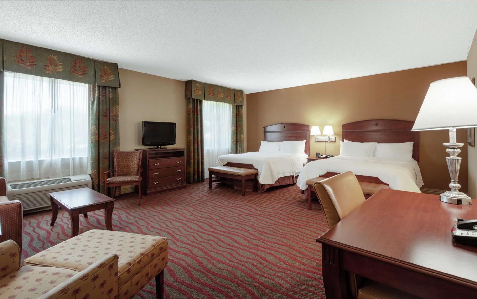 Hampton Inn & Suites Порт Ричи Екстериор снимка