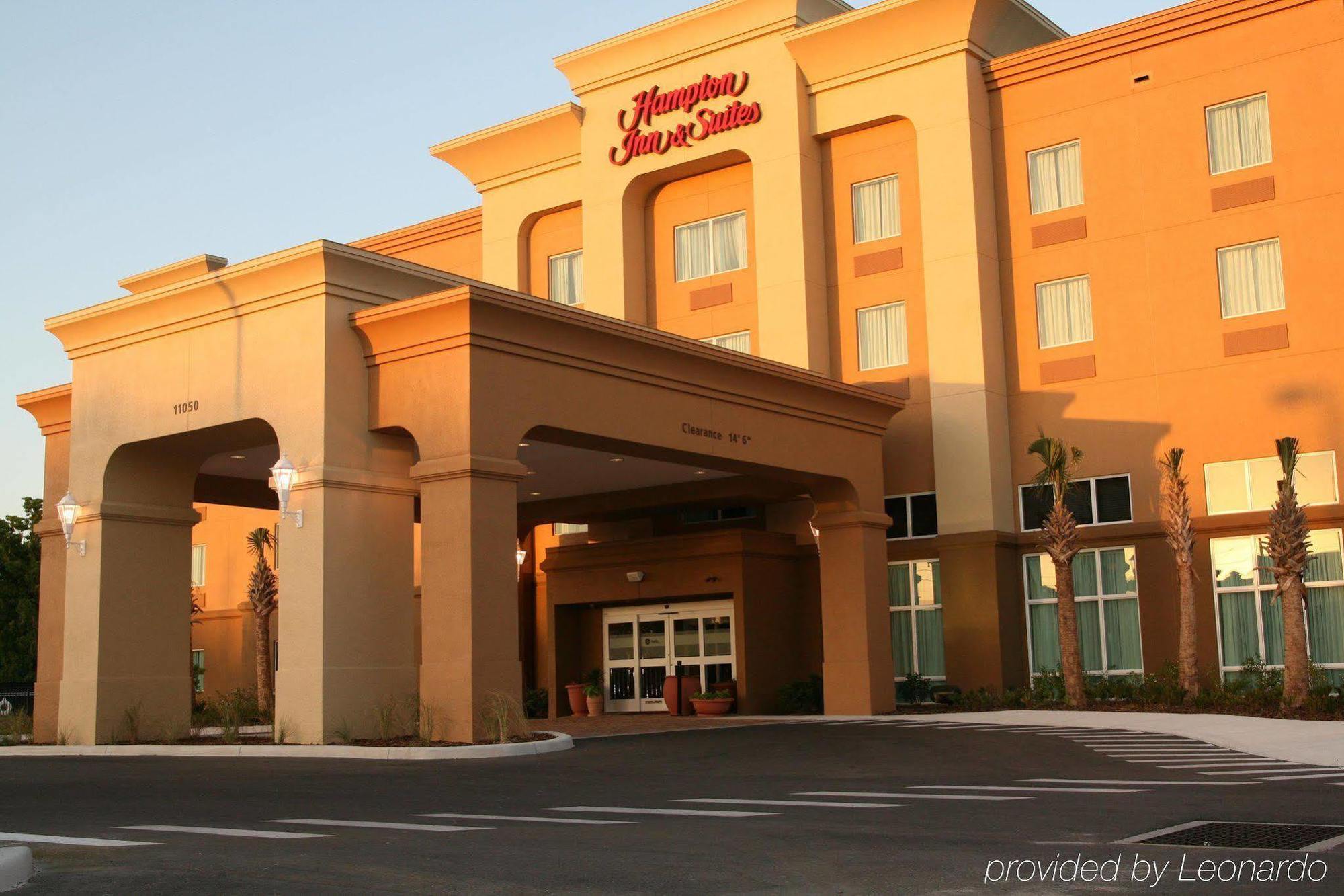 Hampton Inn & Suites Порт Ричи Екстериор снимка