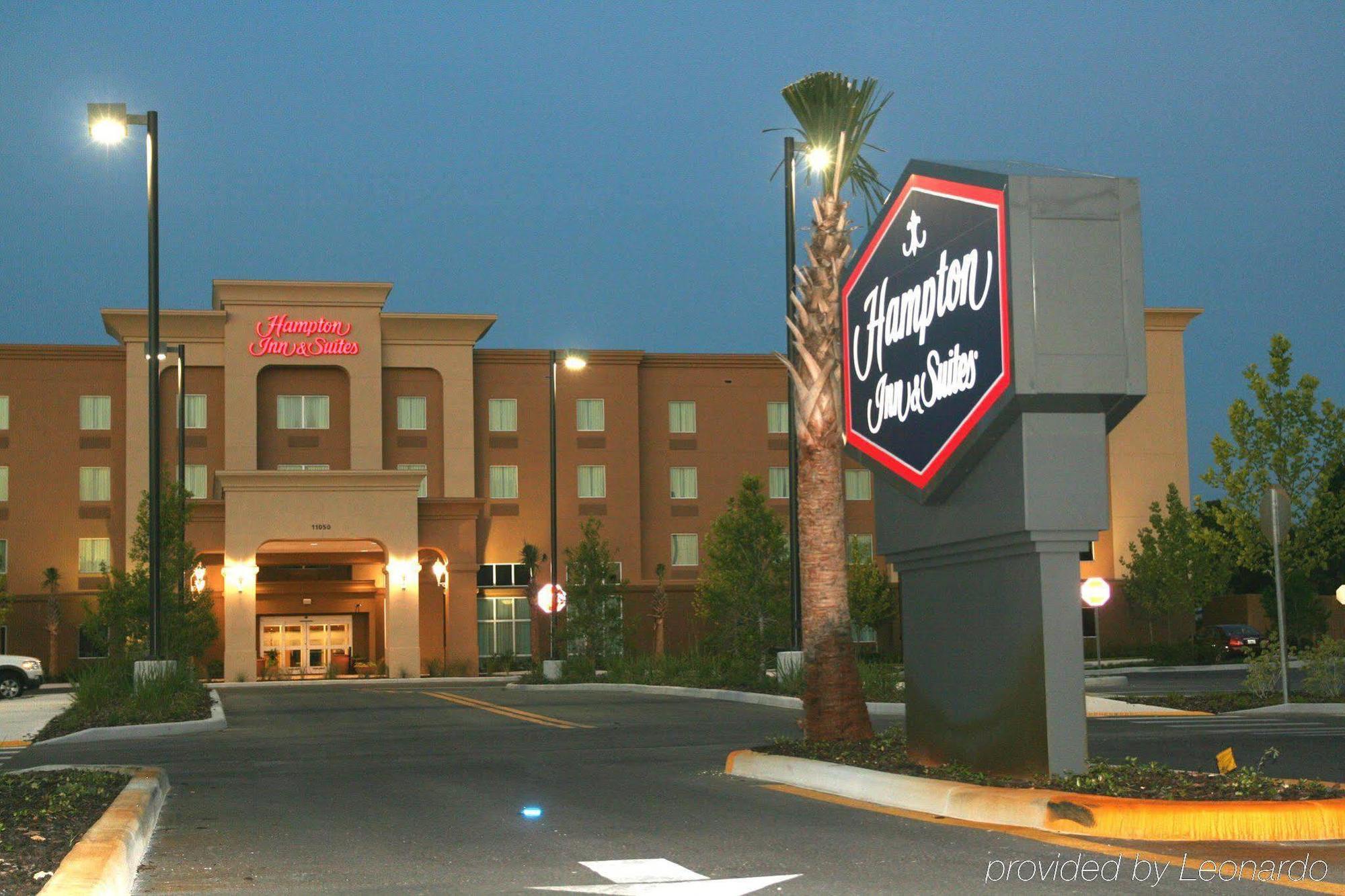 Hampton Inn & Suites Порт Ричи Екстериор снимка